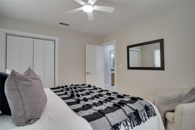 4545 25TH AVENUE N, St Petersburg, FL 33713