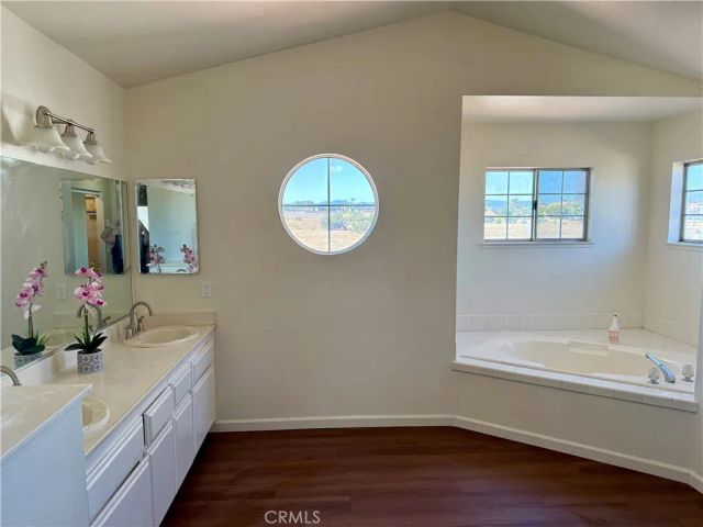 15620 Smoke Tree Street, Hesperia, CA 92345