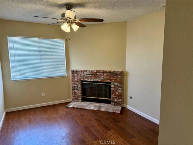 15620 Smoke Tree Street, Hesperia, CA 92345