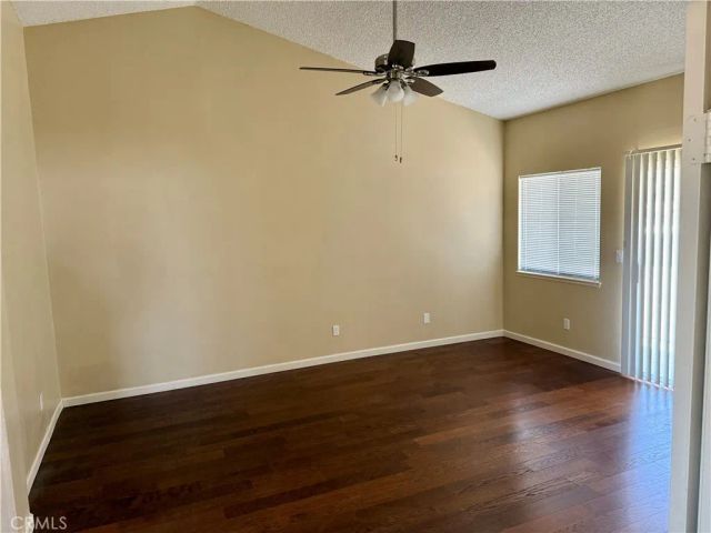 15620 Smoke Tree Street, Hesperia, CA 92345