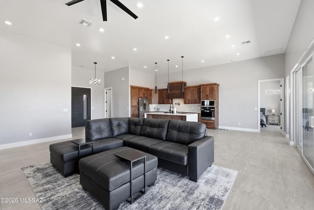 188 Vereda Cabrilla Lane, Rio Rico, AZ 85648