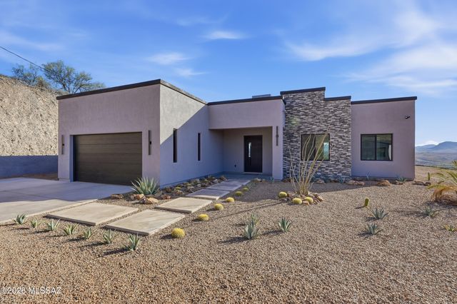 188 Vereda Cabrilla Lane, Rio Rico, AZ 85648