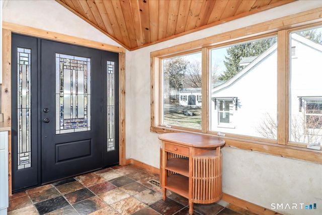 19 Cedar Drive, Danbury, CT 06811