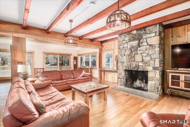 19 Cedar Drive, Danbury, CT 06811