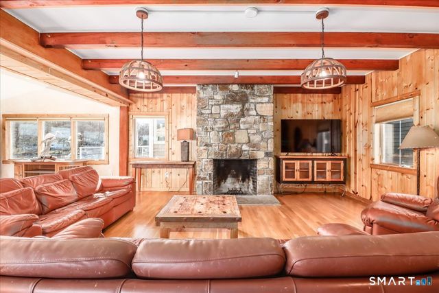 19 Cedar Drive, Danbury, CT 06811