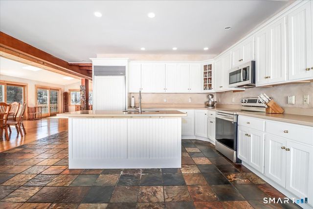 19 Cedar Drive, Danbury, CT 06811