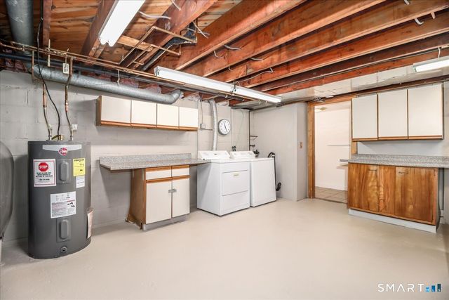 19 Cedar Drive, Danbury, CT 06811