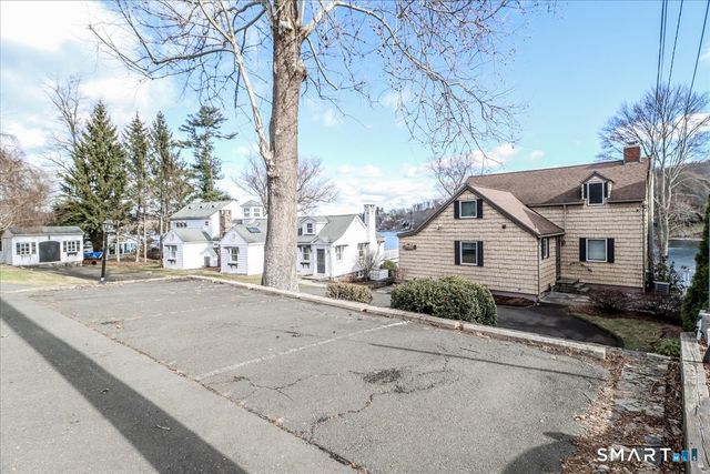 19 Cedar Drive, Danbury, CT 06811