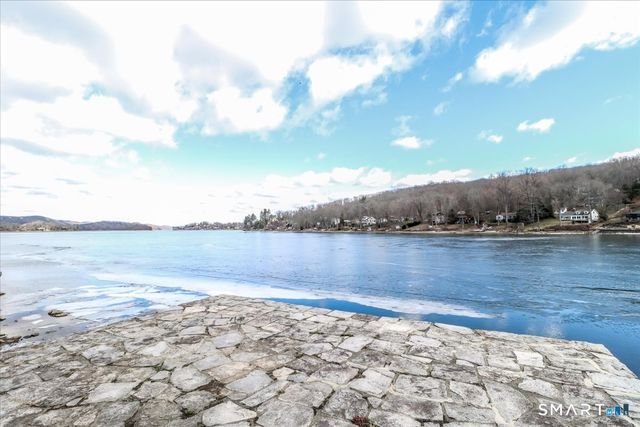 19 Cedar Drive, Danbury, CT 06811