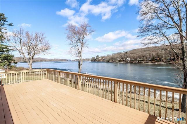 19 Cedar Drive, Danbury, CT 06811