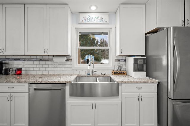 3140 Bluffwood Place, Saint Joseph, MI 49085