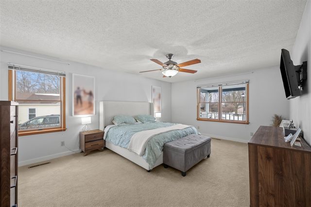 3140 Bluffwood Place, Saint Joseph, MI 49085