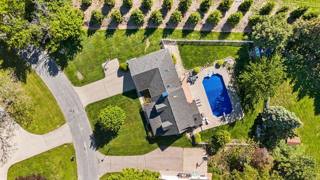 3140 Bluffwood Place, Saint Joseph, MI 49085