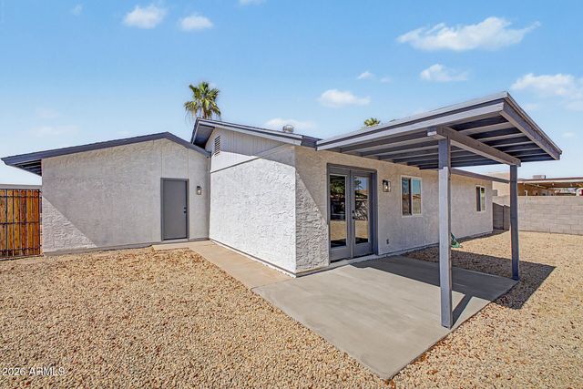 2525 E INVERNESS Avenue, Mesa, AZ 85204