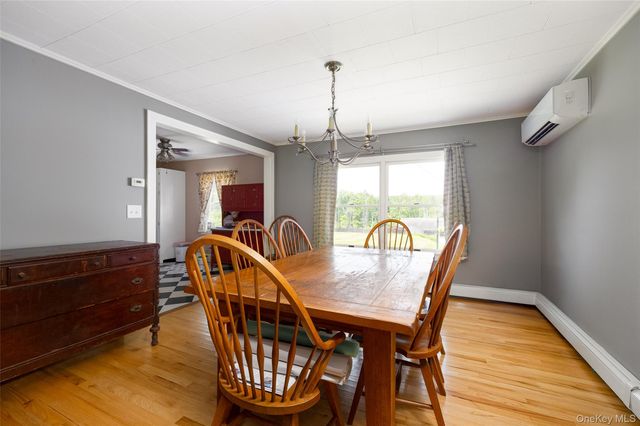 8 S Creek Road, Staatsburg, NY 12580