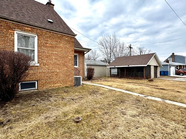 47 164th Place, Calumet City, IL 60409