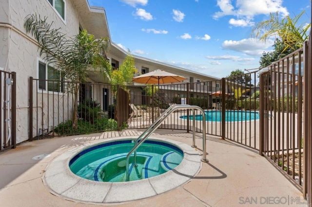 8220 Vincetta Dr 26, La Mesa, CA 91942