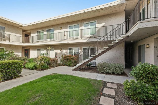 8220 Vincetta Dr 26, La Mesa, CA 91942