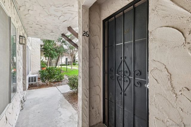 8220 Vincetta Dr 26, La Mesa, CA 91942