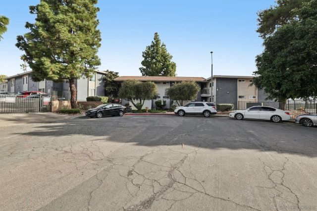 8220 Vincetta Dr 26, La Mesa, CA 91942