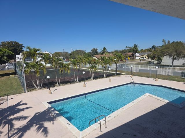 17170 SW 94th Ave 807, Palmetto Bay, FL 33157