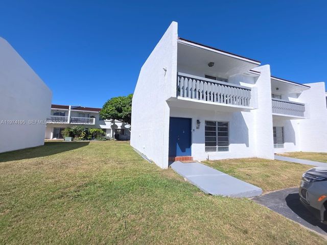 17170 SW 94th Ave 807, Palmetto Bay, FL 33157