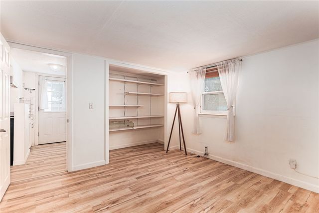 390 Nausauket Road, Warwick, RI 02886