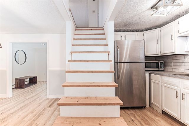 390 Nausauket Road, Warwick, RI 02886