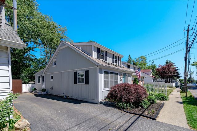 390 Nausauket Road, Warwick, RI 02886