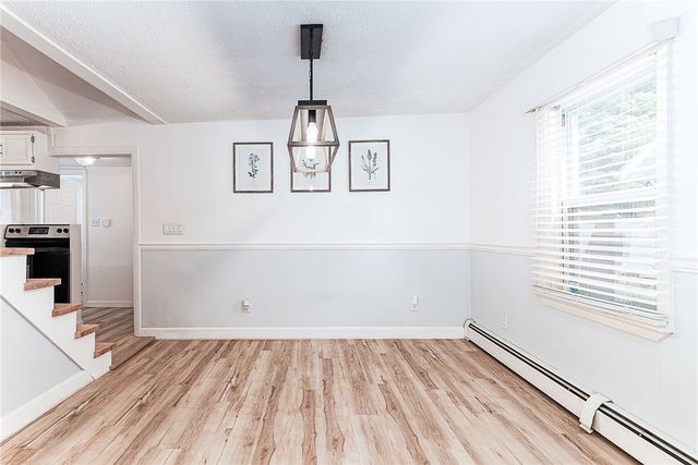 390 Nausauket Road, Warwick, RI 02886
