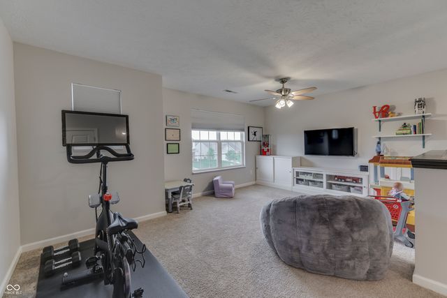 607 N Crystal Drive, Fortville, IN 46040