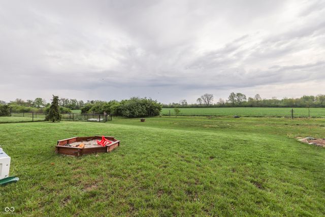 607 N Crystal Drive, Fortville, IN 46040