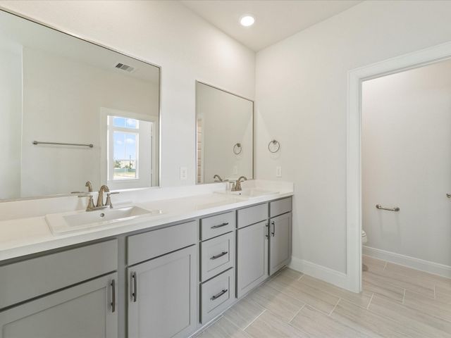 9211 Washington Heights Street, Houston, TX 77063