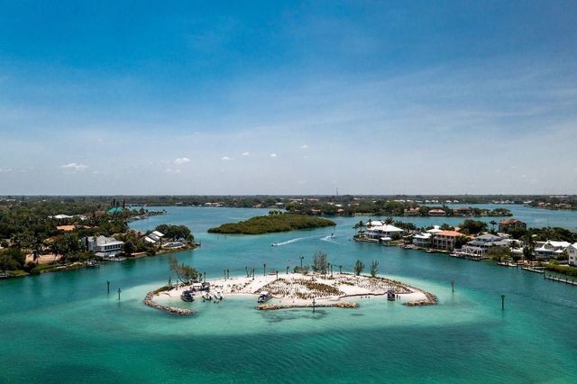 3182 CHESTNUT ROAD, Venice, FL 34293