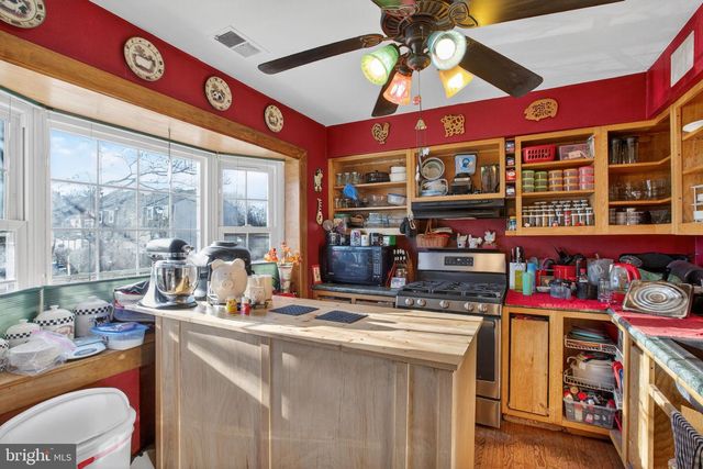 1012 JAMES MADISON CIR, Fredericksburg, VA 22405