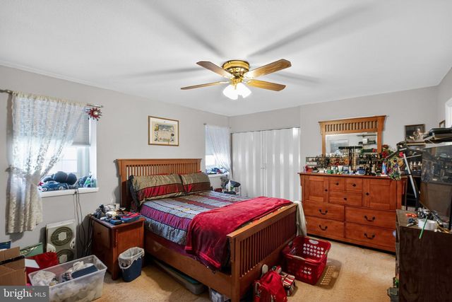 1012 JAMES MADISON CIR, Fredericksburg, VA 22405