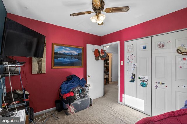 1012 JAMES MADISON CIR, Fredericksburg, VA 22405