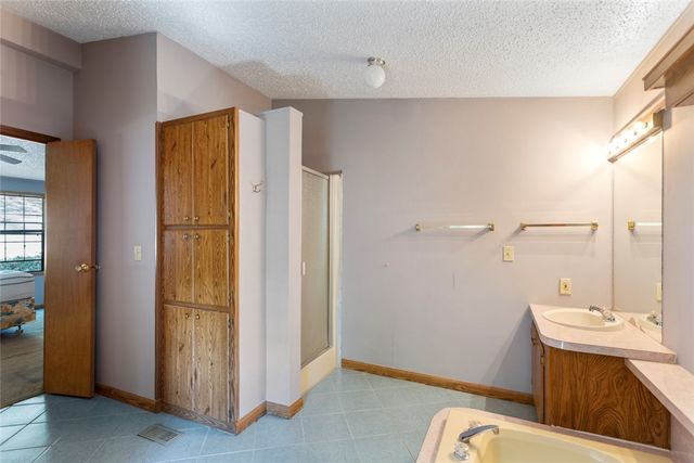 386 Brittany Cove, Lavonia, GA 30553