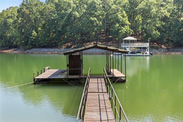 386 Brittany Cove, Lavonia, GA 30553