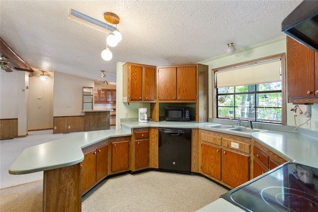 386 Brittany Cove, Lavonia, GA 30553