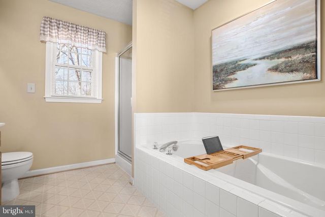 6109 SUNNY MEADOWS DR, Fredericksburg, VA 22407