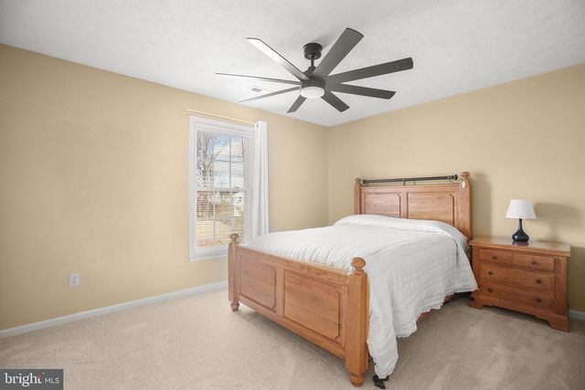 6109 SUNNY MEADOWS DR, Fredericksburg, VA 22407