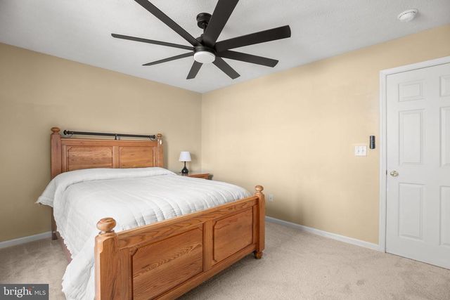 6109 SUNNY MEADOWS DR, Fredericksburg, VA 22407