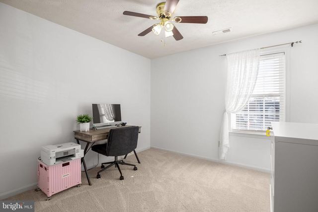 6109 SUNNY MEADOWS DR, Fredericksburg, VA 22407