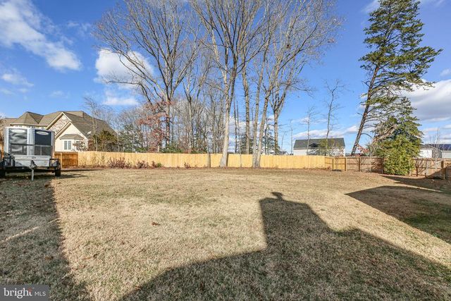 6109 SUNNY MEADOWS DR, Fredericksburg, VA 22407