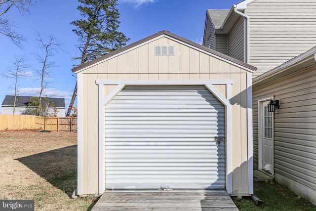 6109 SUNNY MEADOWS DR, Fredericksburg, VA 22407