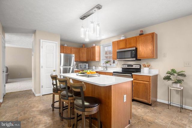 6109 SUNNY MEADOWS DR, Fredericksburg, VA 22407