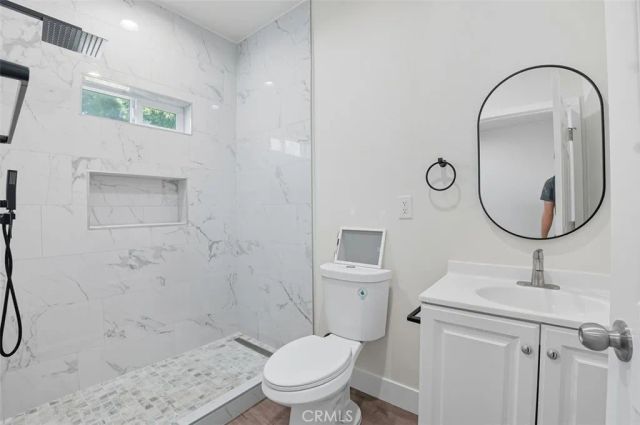 19258 Strathern St., Reseda, CA 91335