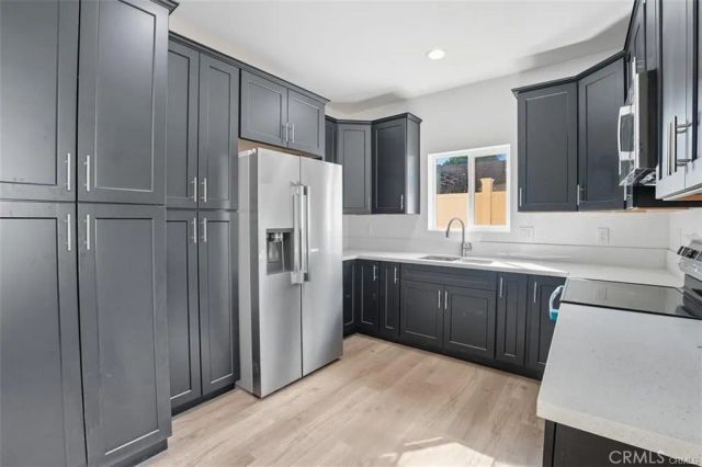 19258 Strathern St., Reseda, CA 91335
