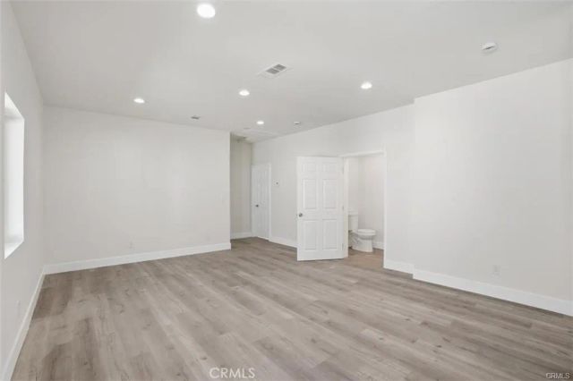 19258 Strathern St., Reseda, CA 91335